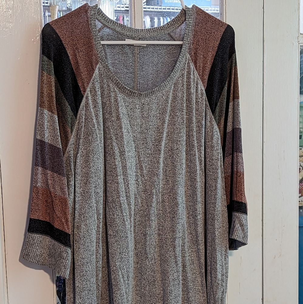 Maurices size 3x TOP